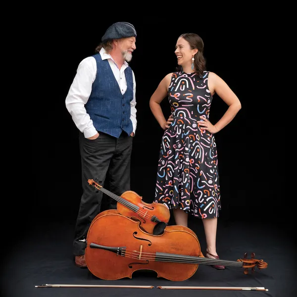 Alasdair Fraser and Natalie Haas photo